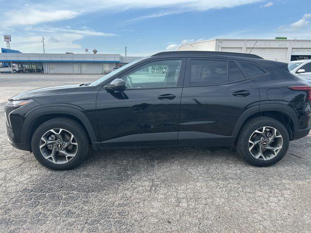 2025 Chevrolet Trax FWD LT