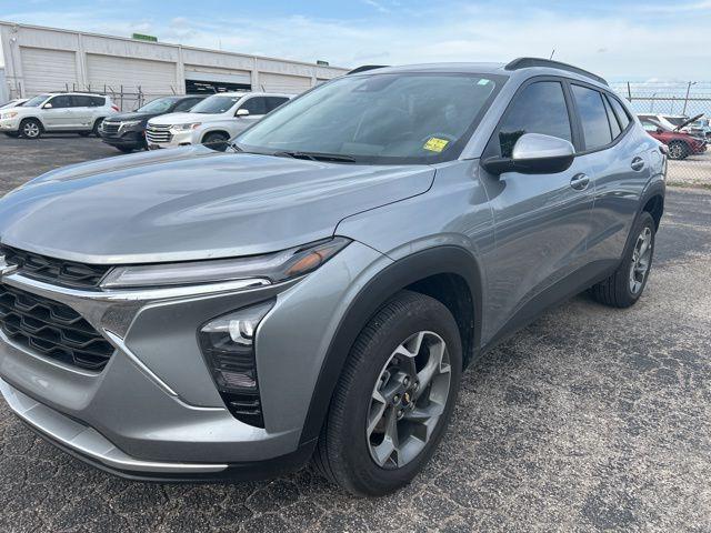 2025 Chevrolet Trax FWD LT