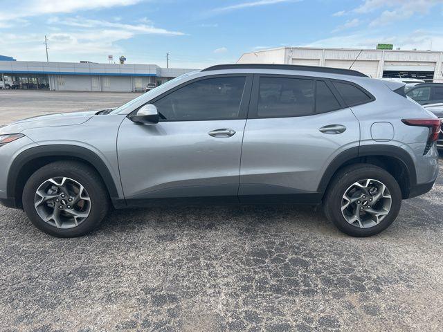 2025 Chevrolet Trax FWD LT