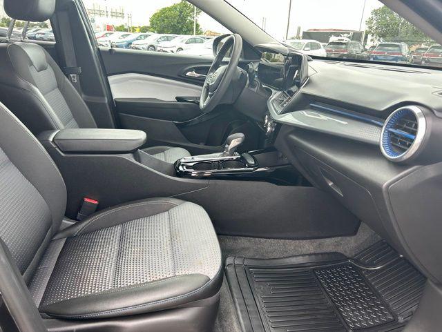 2025 Chevrolet Trax FWD LT