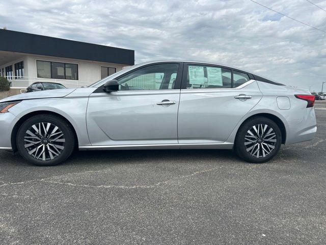 2025 Nissan Altima SV FWD