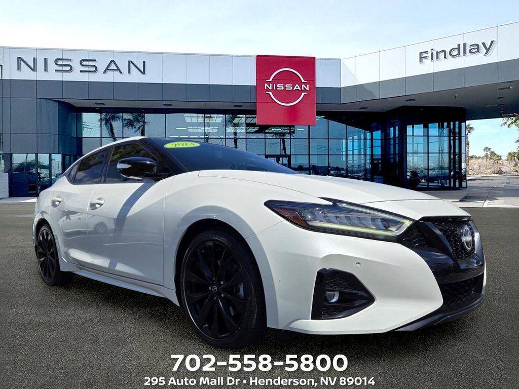 2023 Nissan Maxima SR's photo