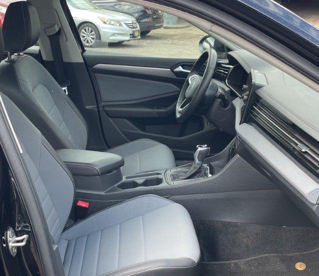 2025 Volkswagen Jetta 1.5T SE