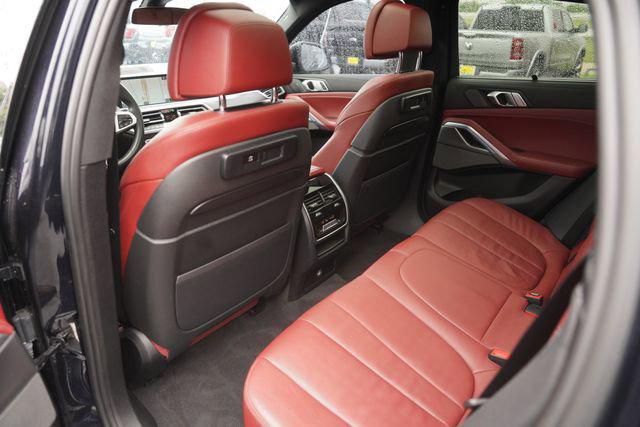 2021 BMW X6 M50i