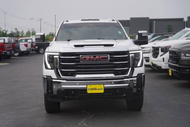 2025 GMC Sierra 2500HD 4WD Crew Cab Standard Bed SLT