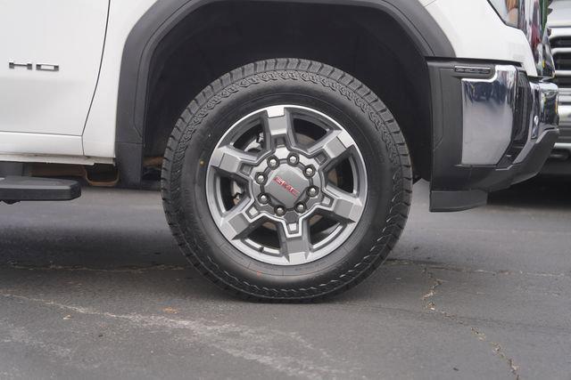 2025 GMC Sierra 2500HD 4WD Crew Cab Standard Bed SLT