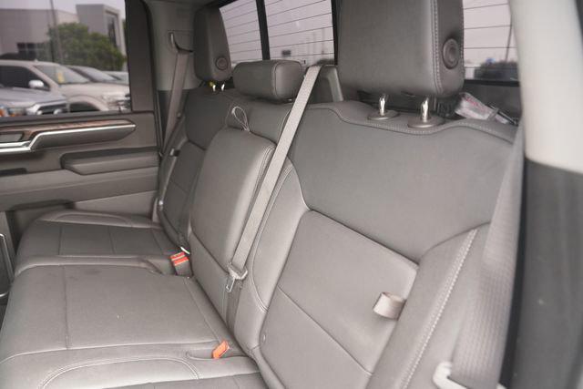 2025 GMC Sierra 2500HD 4WD Crew Cab Standard Bed SLT