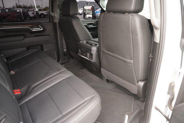 2025 GMC Sierra 2500HD 4WD Crew Cab Standard Bed SLT