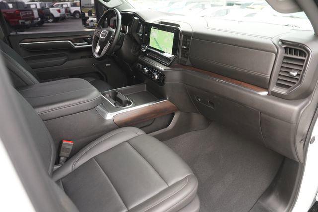 2025 GMC Sierra 2500HD 4WD Crew Cab Standard Bed SLT