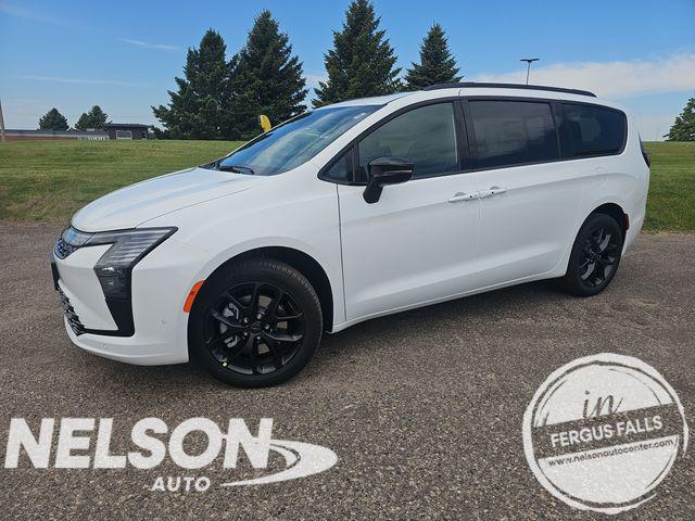 2027 Chrysler Pacifica PACIFICA LIMITED AWD 2027 Chrysler Pacifica PACIFICA LIMITED AWD