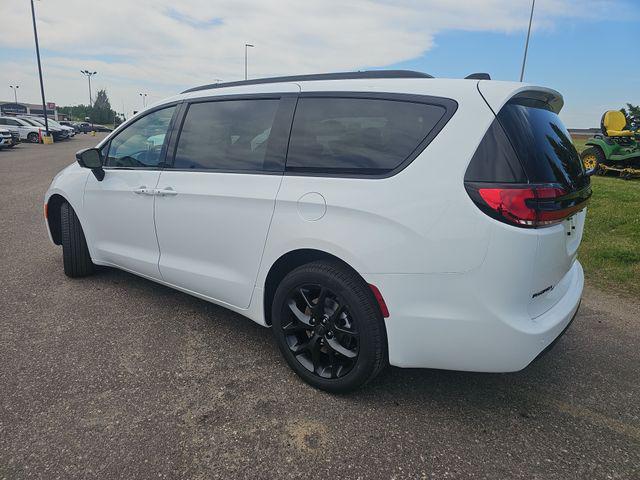 2027 Chrysler Pacifica PACIFICA LIMITED AWD 2027 Chrysler Pacifica PACIFICA LIMITED AWD