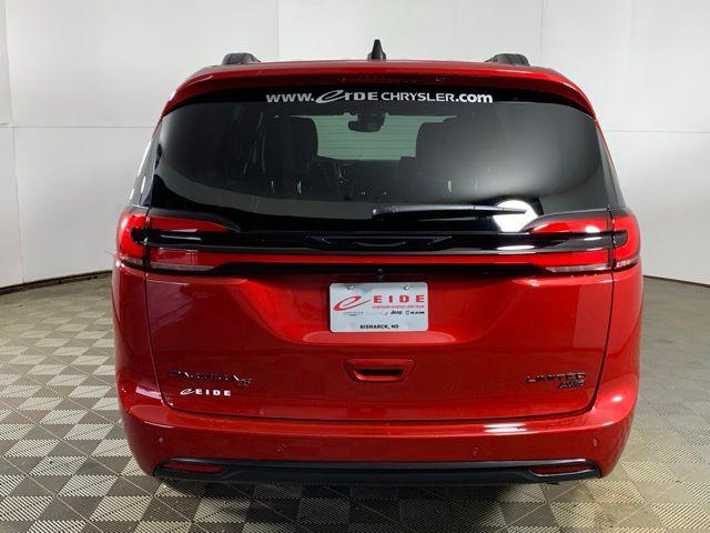2027 Chrysler Pacifica PACIFICA LIMITED AWD