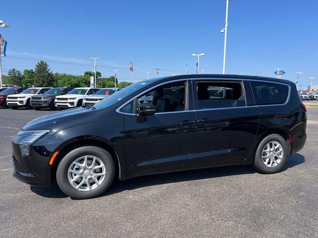 2027 Chrysler Pacifica PACIFICA SELECT
