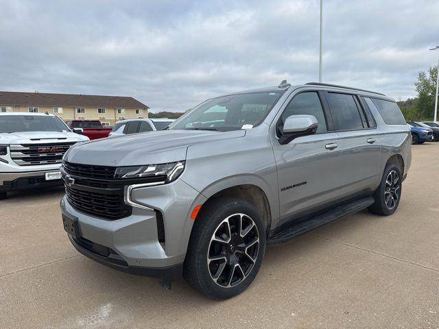 2024 Chevrolet Suburban 4WD RST