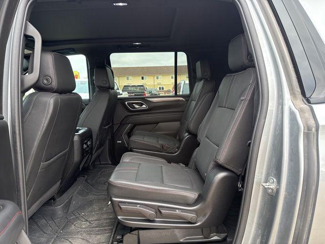 2024 Chevrolet Suburban 4WD RST