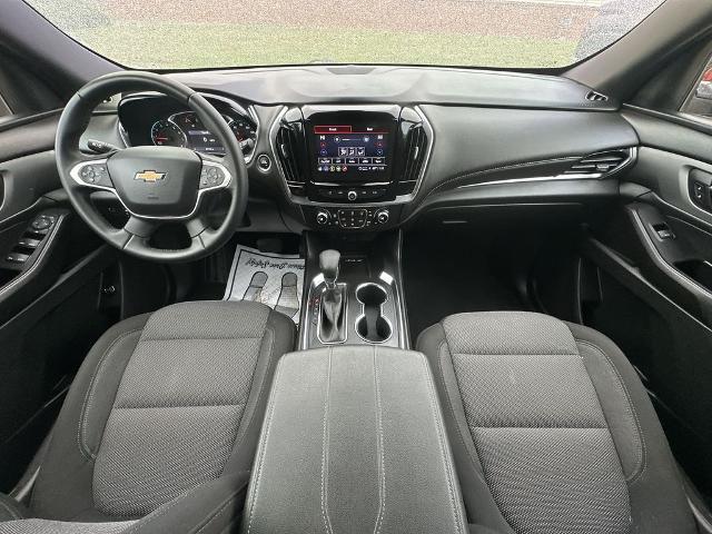 2023 Chevrolet Traverse AWD LT Cloth