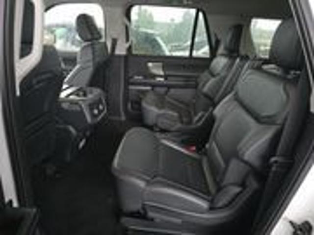2025 Ford Expedition Platinum MAX
