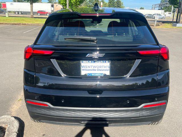 2027 Chevrolet Bolt LT FWD