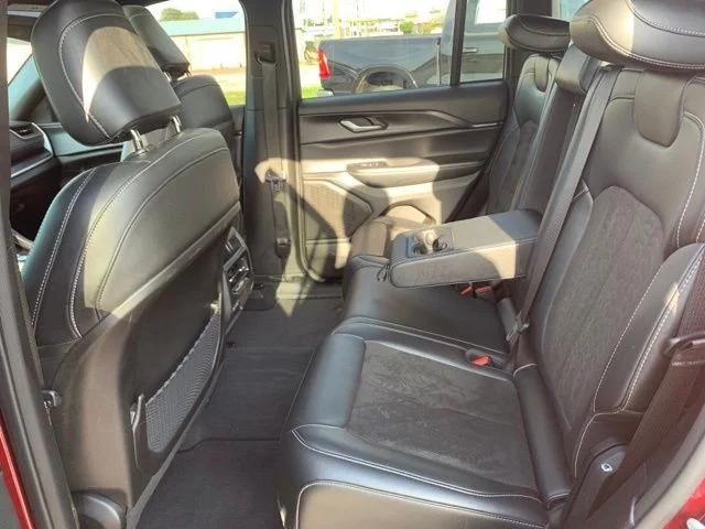 2023 Jeep Grand Cherokee Altitude 4x4