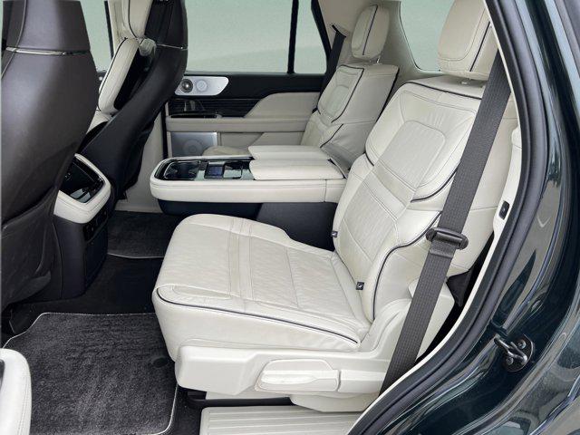 2023 Lincoln Navigator Black Label