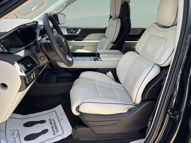 2023 Lincoln Navigator Black Label
