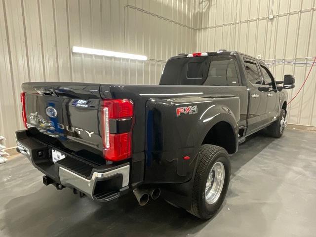 2025 Ford F-350 LARIAT
