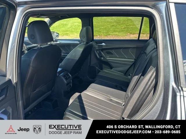 2023 Volkswagen Tiguan 2.0T SE R-Line Black
