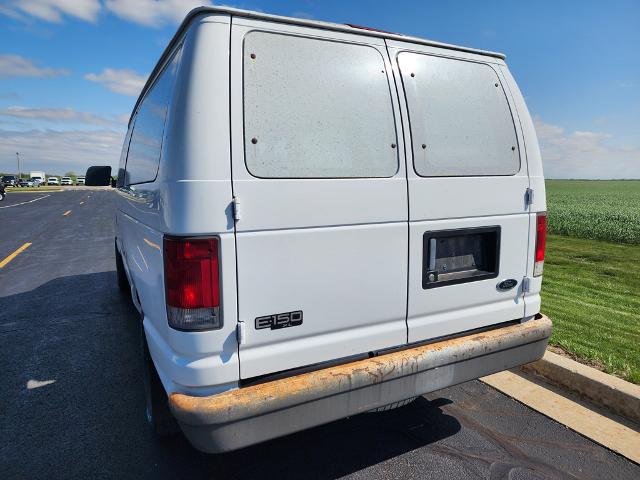 2001 Ford E-150 Unknown