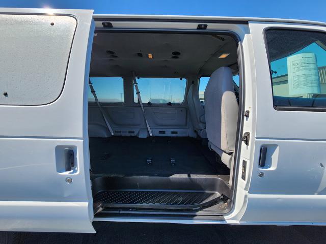 2001 Ford E-150 Unknown