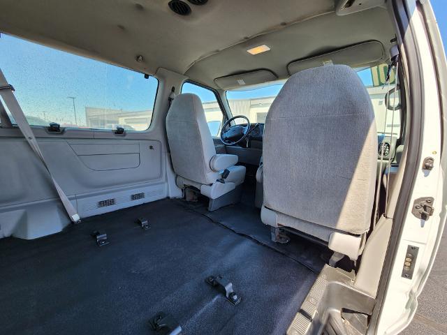 2001 Ford E-150 Unknown