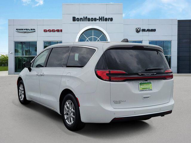 2027 Chrysler Pacifica PACIFICA SELECT