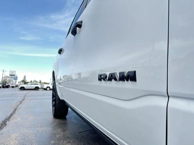 2023 Ram 1500 Laramie Crew Cab 4x4 5'7" Box