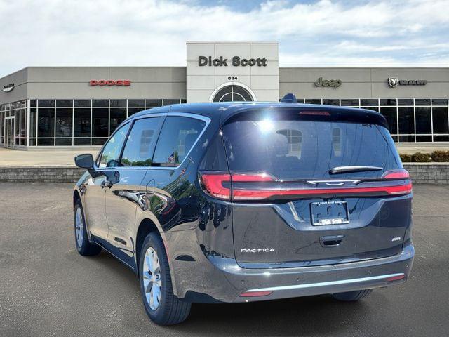 2027 Chrysler Pacifica PACIFICA SELECT AWD 2027 Chrysler Pacifica PACIFICA SELECT AWD