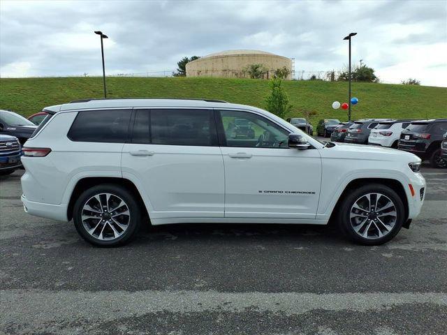 2023 Jeep Grand Cherokee L Overland 4x4 2023 Jeep Grand Cherokee L Overland 4x4