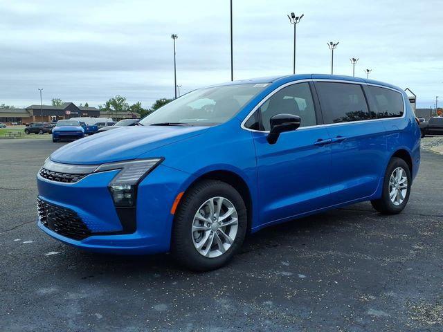 2027 Chrysler Pacifica PACIFICA SELECT AWD