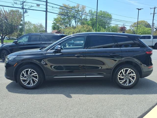 2025 Lincoln Corsair Premiere
