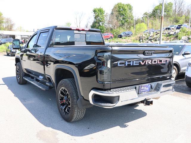 2022 Chevrolet Silverado 2500HD 4WD Crew Cab Standard Bed LTZ