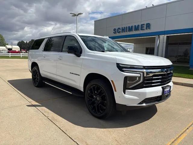 2026 Chevrolet Suburban LT, 4WD