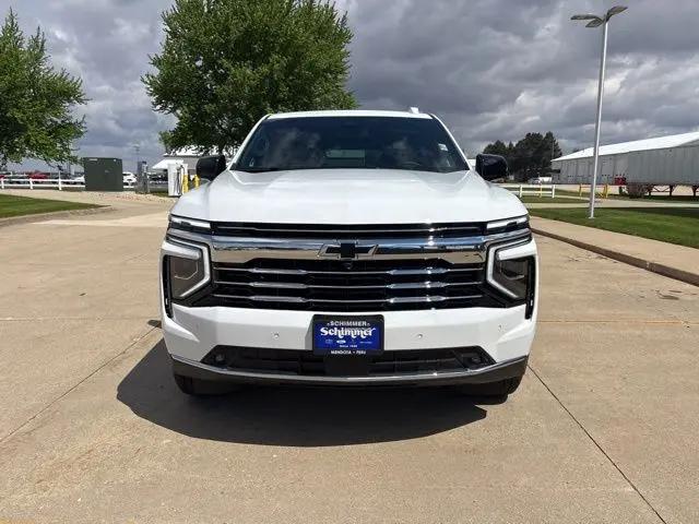 2026 Chevrolet Suburban LT, 4WD