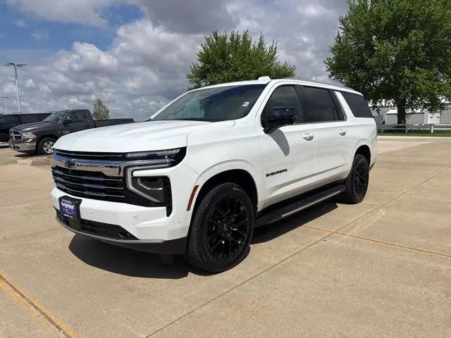 2026 Chevrolet Suburban LT, 4WD