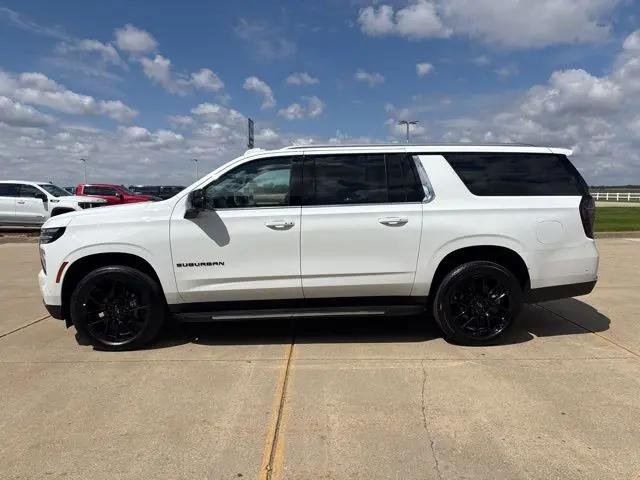 2026 Chevrolet Suburban LT, 4WD