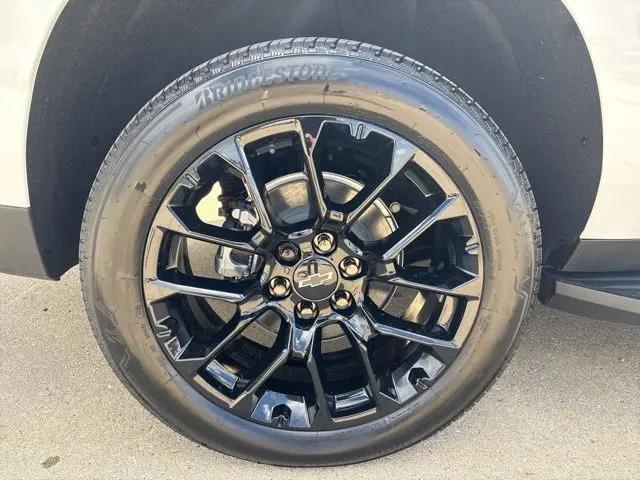 2026 Chevrolet Suburban LT, 4WD