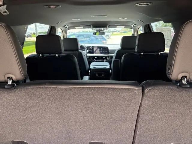 2026 Chevrolet Suburban LT, 4WD