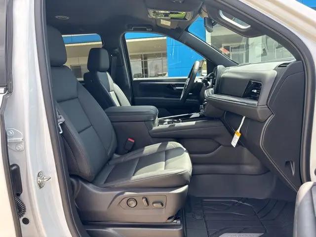 2026 Chevrolet Suburban LT, 4WD