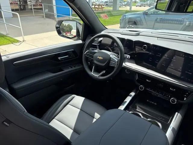 2026 Chevrolet Suburban LT, 4WD