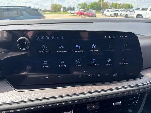 2026 Chevrolet Suburban LT, 4WD