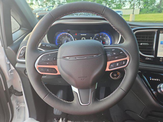 2027 Chrysler Pacifica PACIFICA SELECT 2027 Chrysler Pacifica PACIFICA SELECT