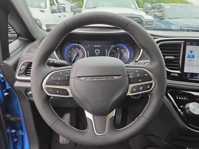 2027 Chrysler Pacifica PACIFICA SELECT 2027 Chrysler Pacifica PACIFICA SELECT