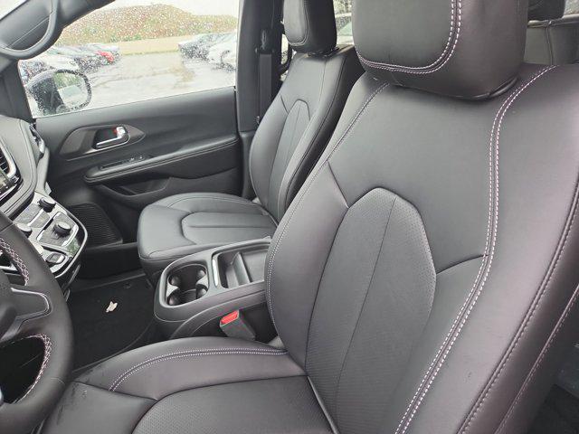 2027 Chrysler Pacifica PACIFICA SELECT 2027 Chrysler Pacifica PACIFICA SELECT