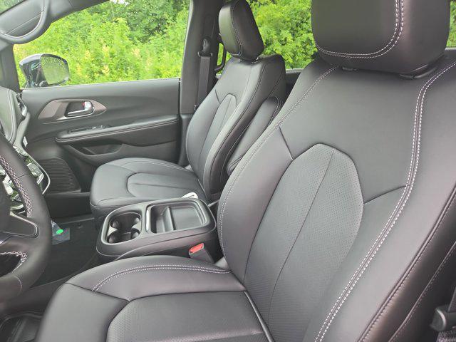 2027 Chrysler Pacifica PACIFICA SELECT 2027 Chrysler Pacifica PACIFICA SELECT